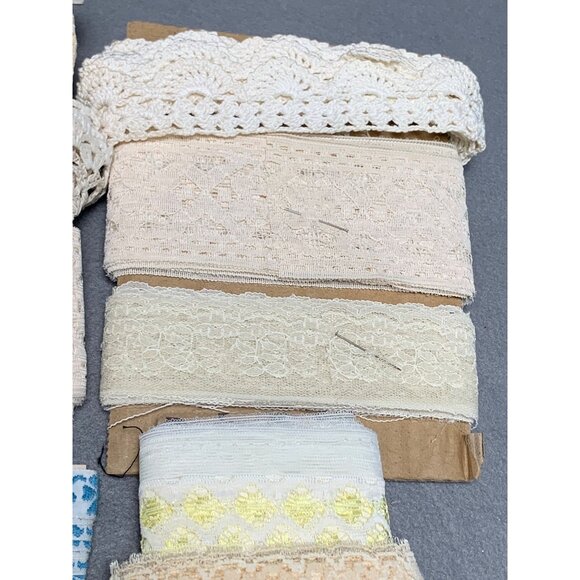 52 Yards Vintage Lace & Trim Assortment - Picture 5 of 10